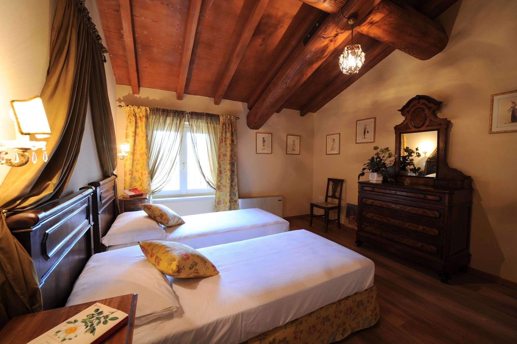 Relais Corte Paradiso Peschiera del Garda Exterior foto